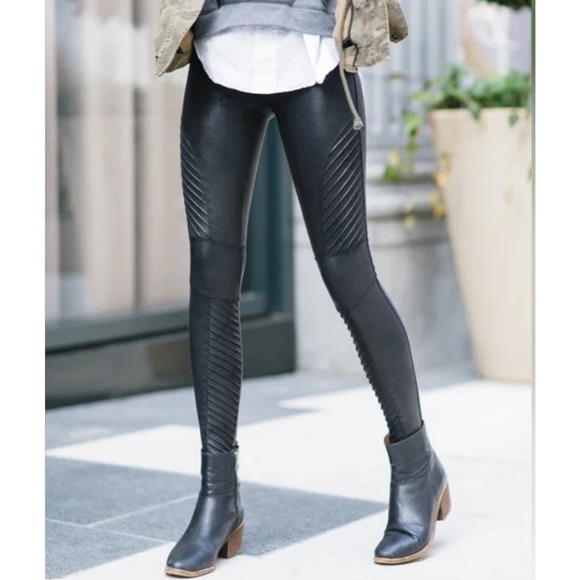 SPANX Pants - Spanx Faux Leather Moto Biker Edgy Leggings Black M‎